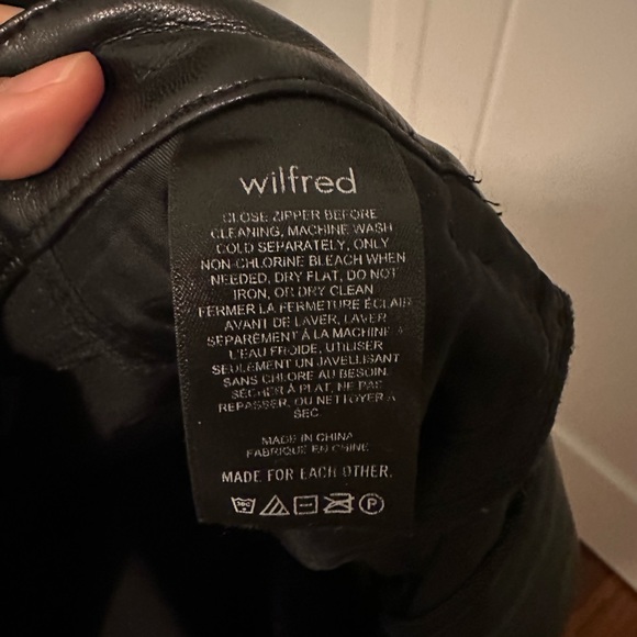 ARITZIA CROPPED MELINA LEATHER PANTS - Picture 5 of 6